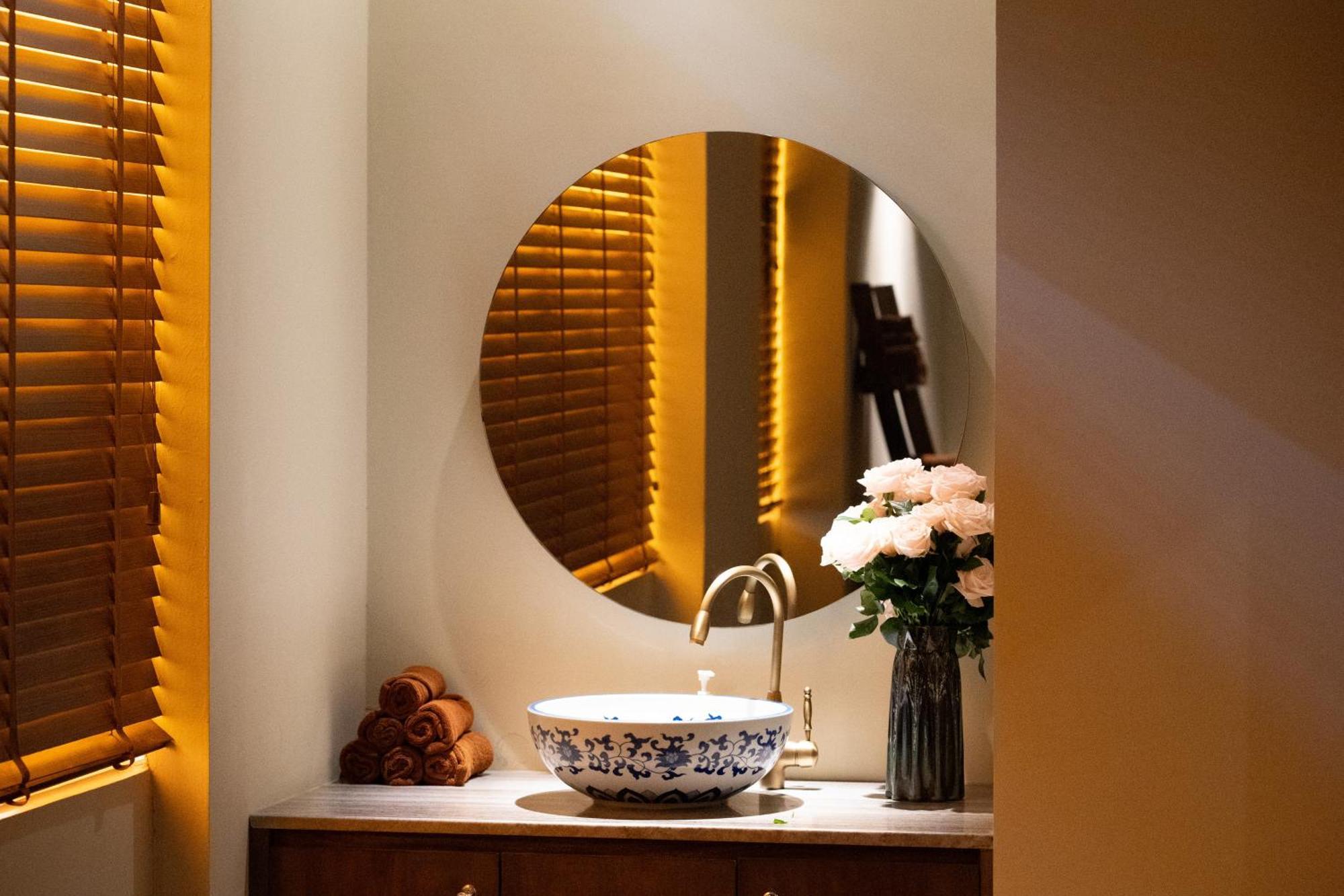 הו צ'י מין סיטי Alagon Saigon Hotel & Spa מראה חיצוני תמונה