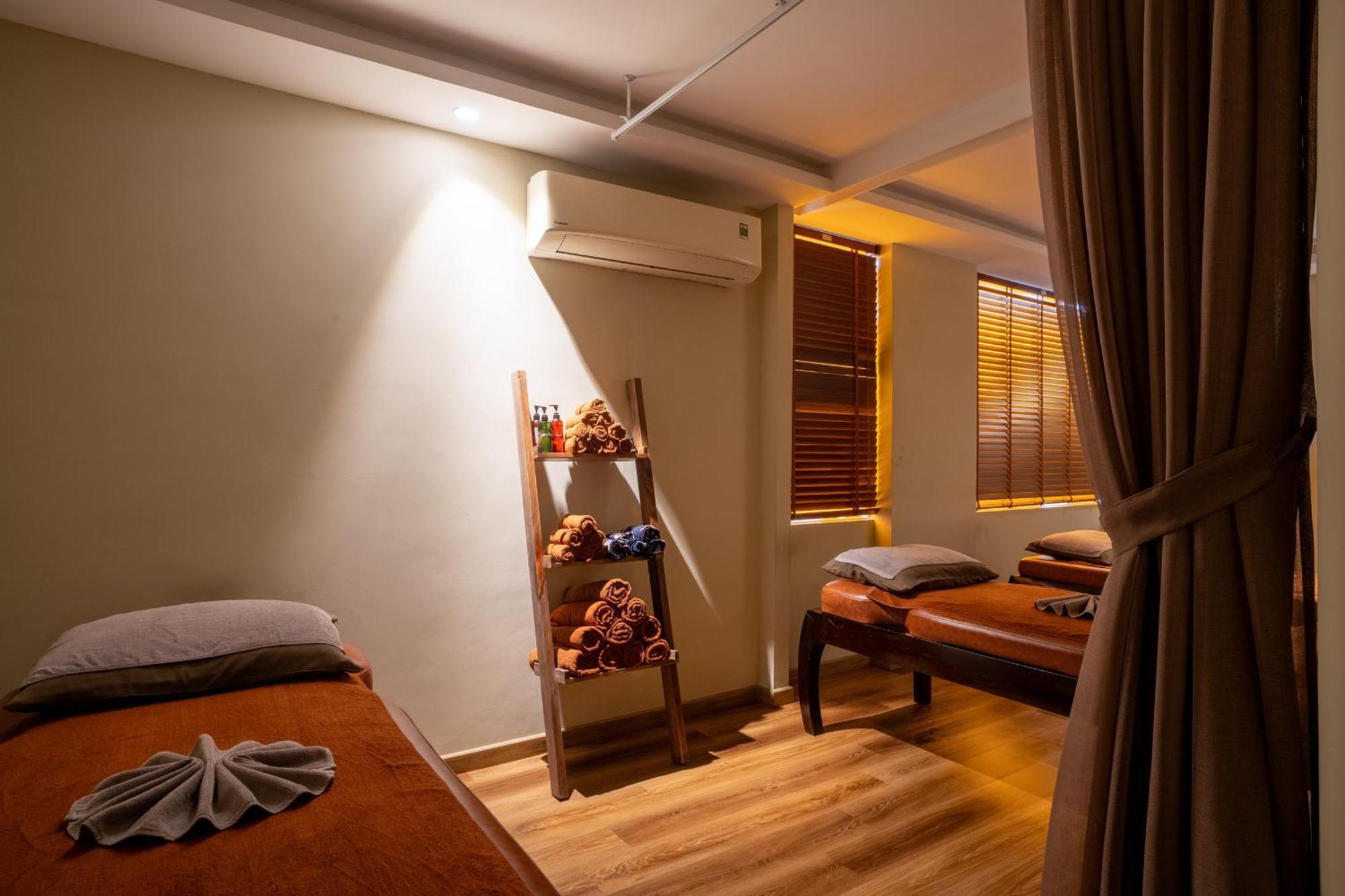 הו צ'י מין סיטי Alagon Saigon Hotel & Spa מראה חיצוני תמונה